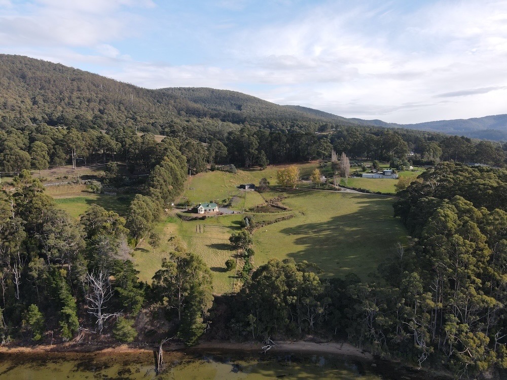 Photo gallery of The Cottage at Flowerpot — heritage holiday house Southern Tasmania
